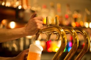 How to order draft beer at a bar
