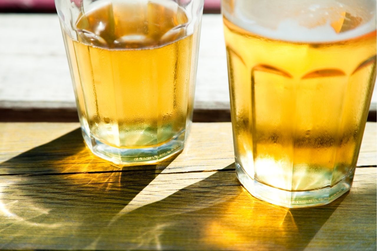 Miller Lite vs Bud Light Which of These Two Light Beers is Better?