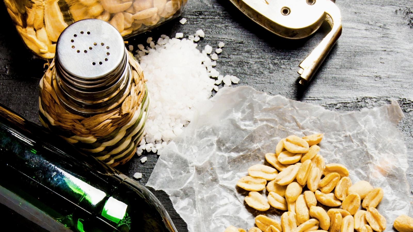 Salt in Beer Is This Popular Mixture Worth Trying?