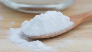 Baking powder or soda bicarbonate