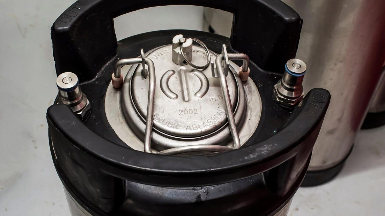 Ball Lock vs Pin Lock Comparing These Popular Corny Keg Systems