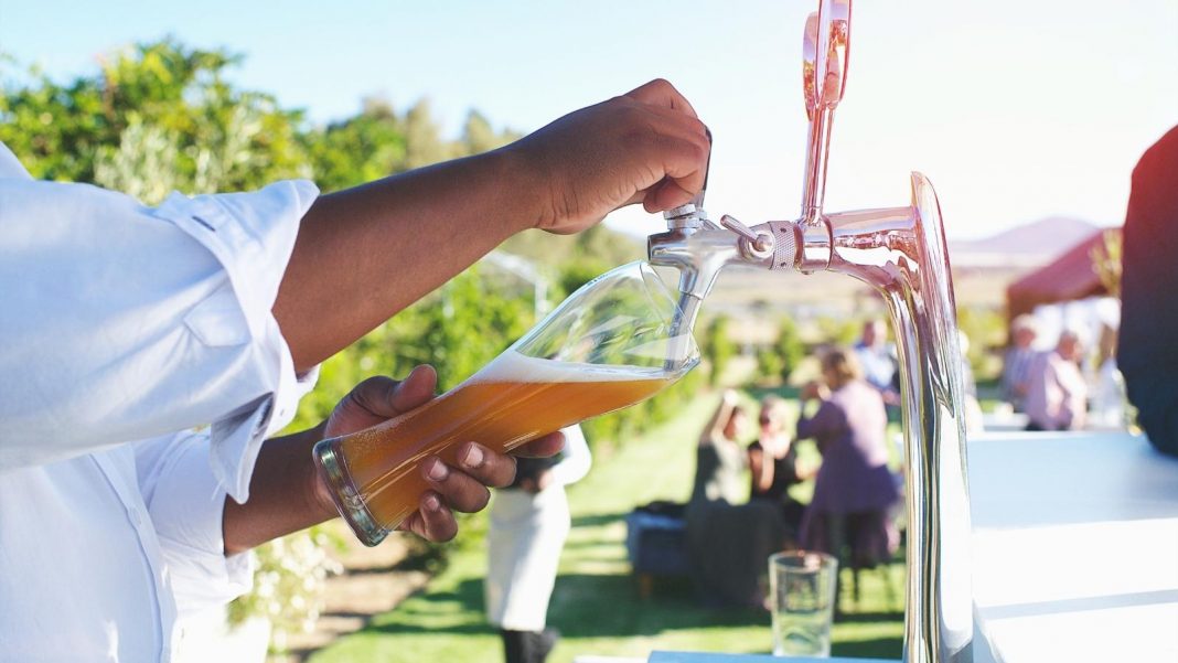 Best Beer for Wedding Complete Guide To Serving Beer at Your Wedding