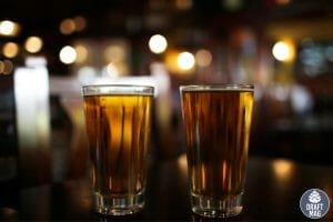 Beers Similar to Blue Moon: Top-selling Alternatives You Can Try